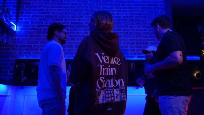 Temporada 1 Venice Train Station 311