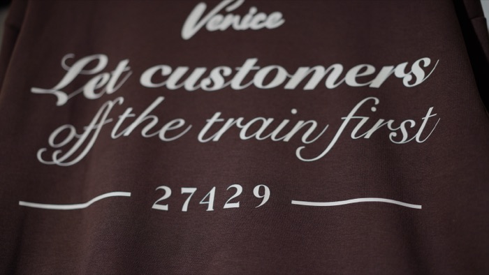 Temporada 1 Venice Train Station 614