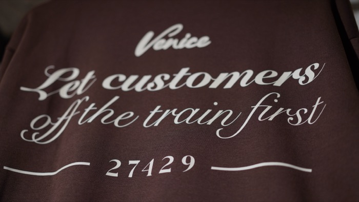 Temporada 1 Venice Train Station 615