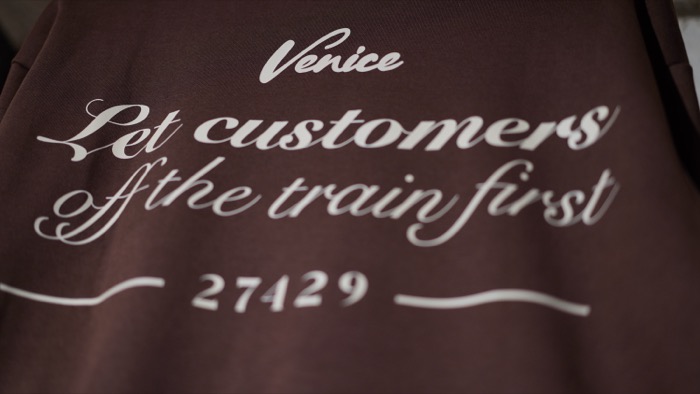 Temporada 1 Venice Train Station 616
