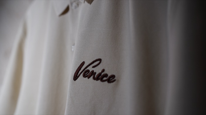 Temporada 1 Venice Train Station 697